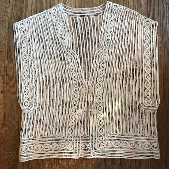 White silk crochet vest - Picture 1 of 4